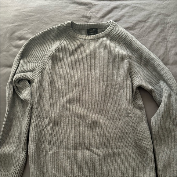 Zara Sweater - Picture 2 of 3